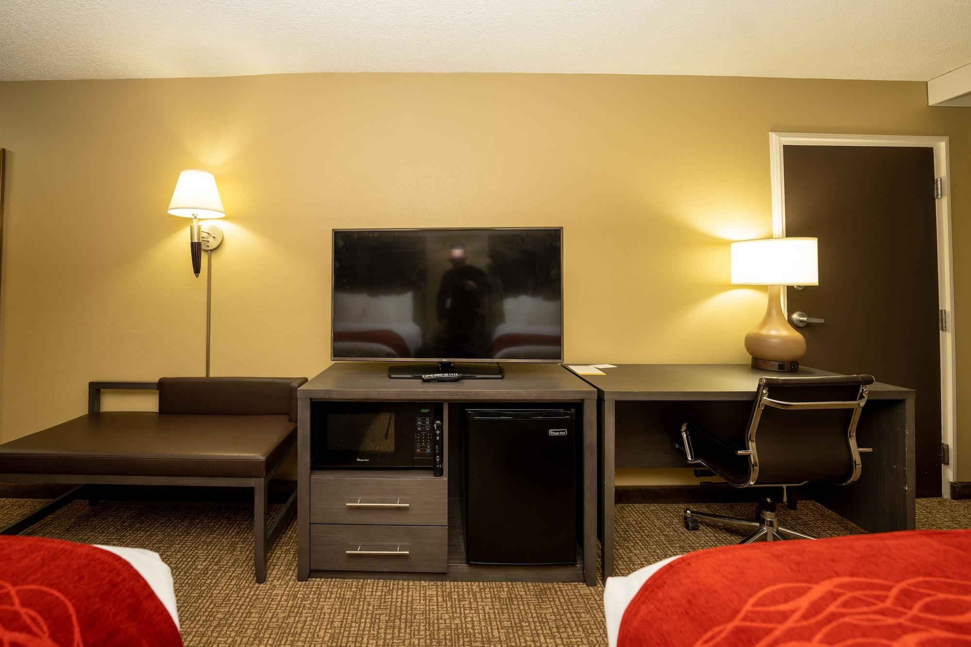 Comfort Inn Opelika - Auburn Exterior photo