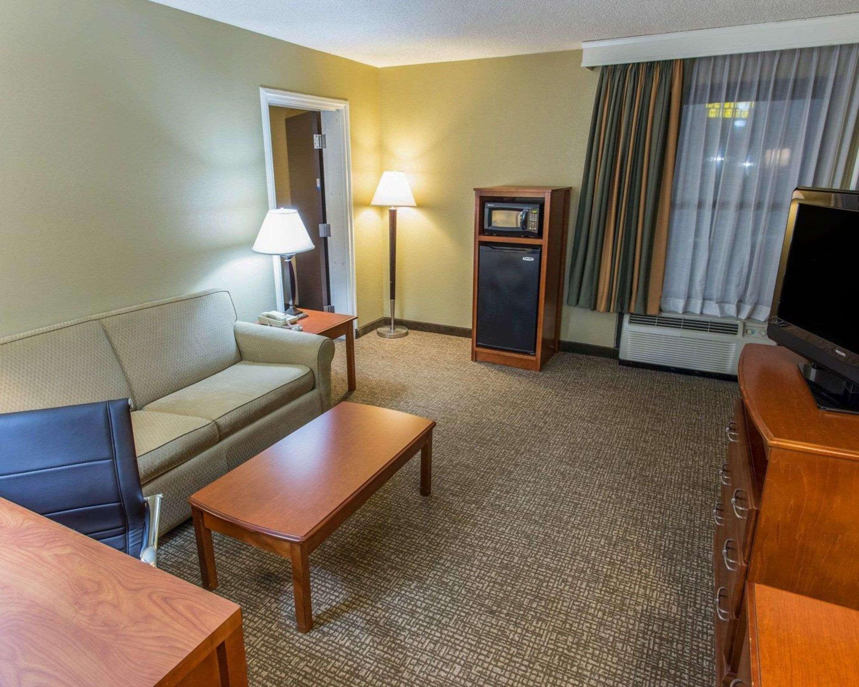 Comfort Inn Opelika - Auburn Exterior photo