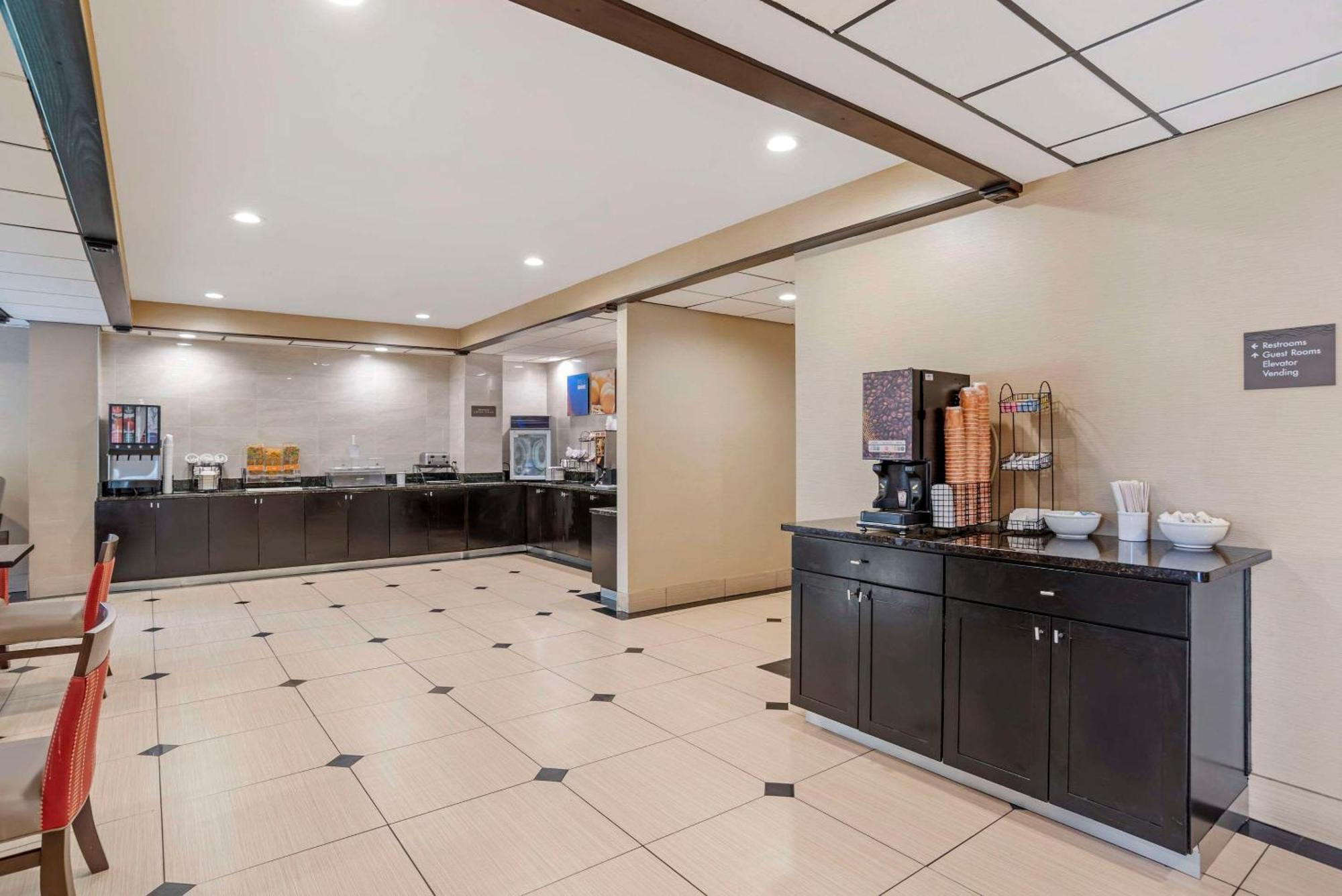Comfort Inn Opelika - Auburn Exterior photo
