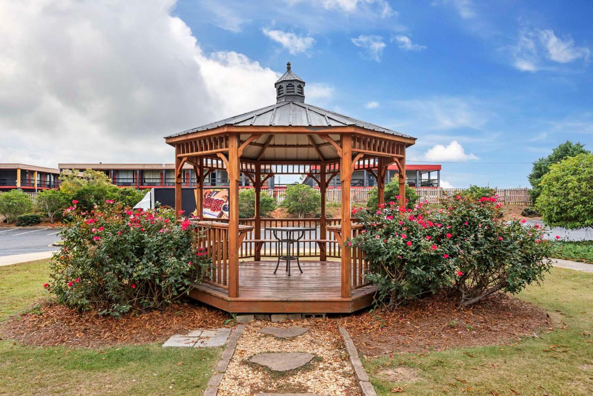 Comfort Inn Opelika - Auburn Exterior photo